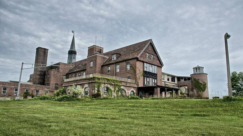 Seaside Sanatorium : Waterford, CT